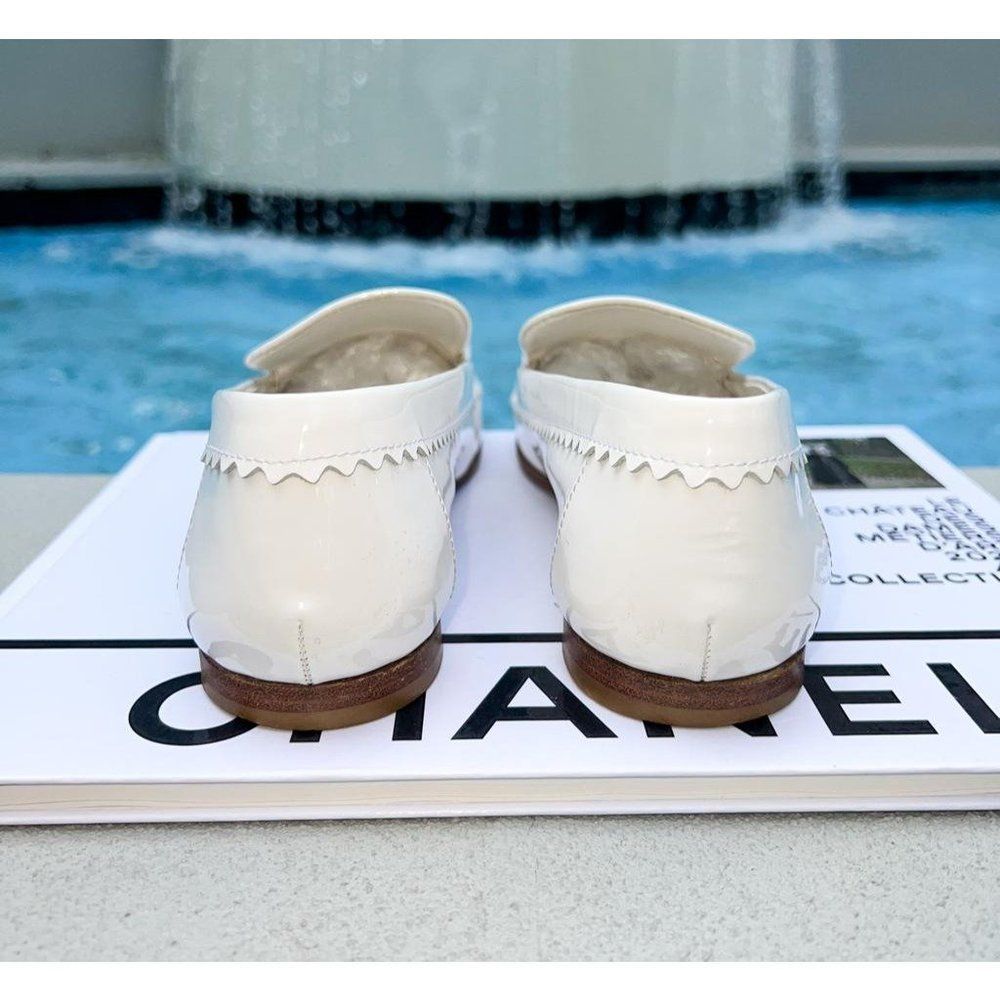 Authentic CHANEL Mocassin White Chain Link Leather CC Logo Loafers Size IT37 - Picture 8 of 14